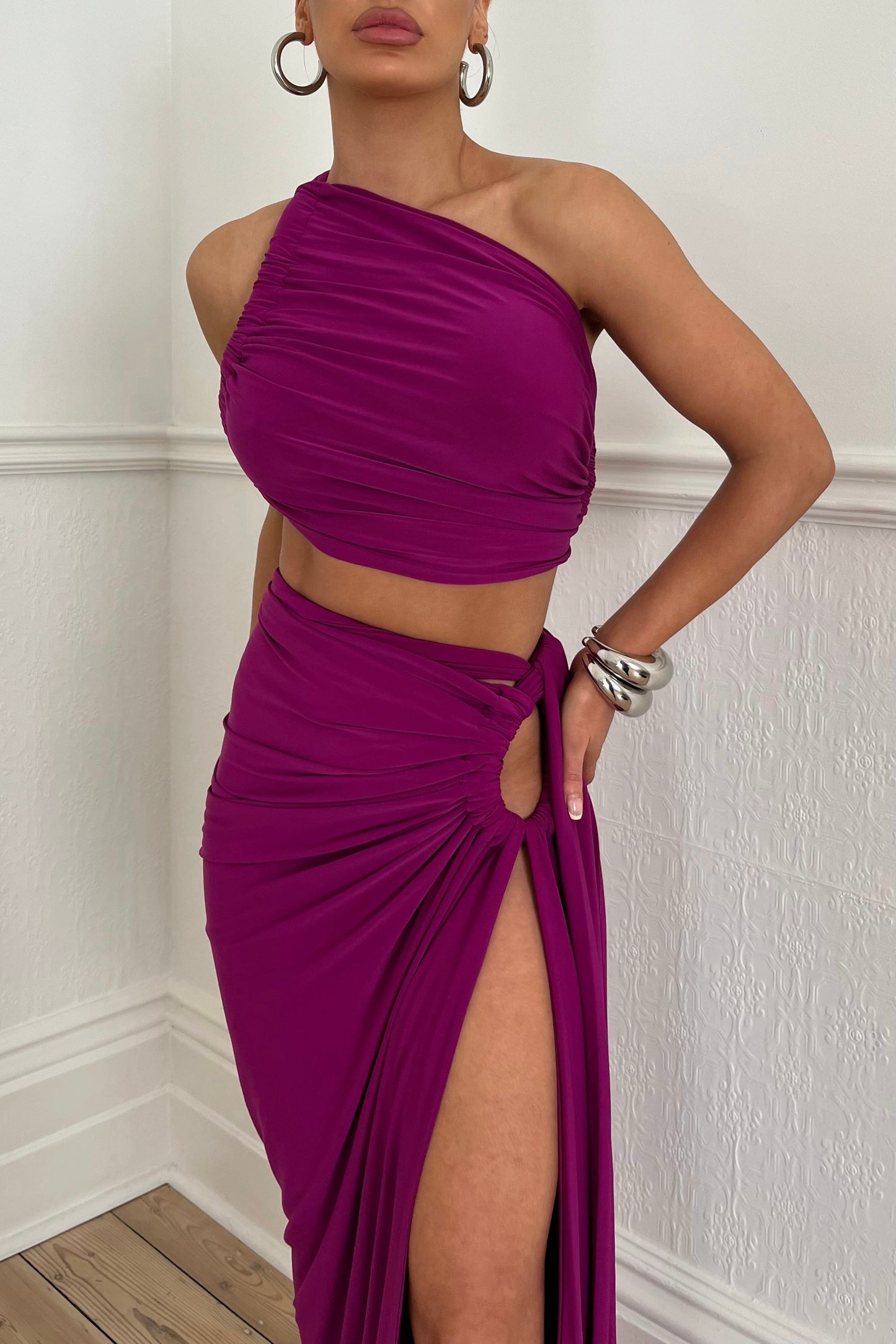 Labelle Slanted Shoulder Halter Set In Pink