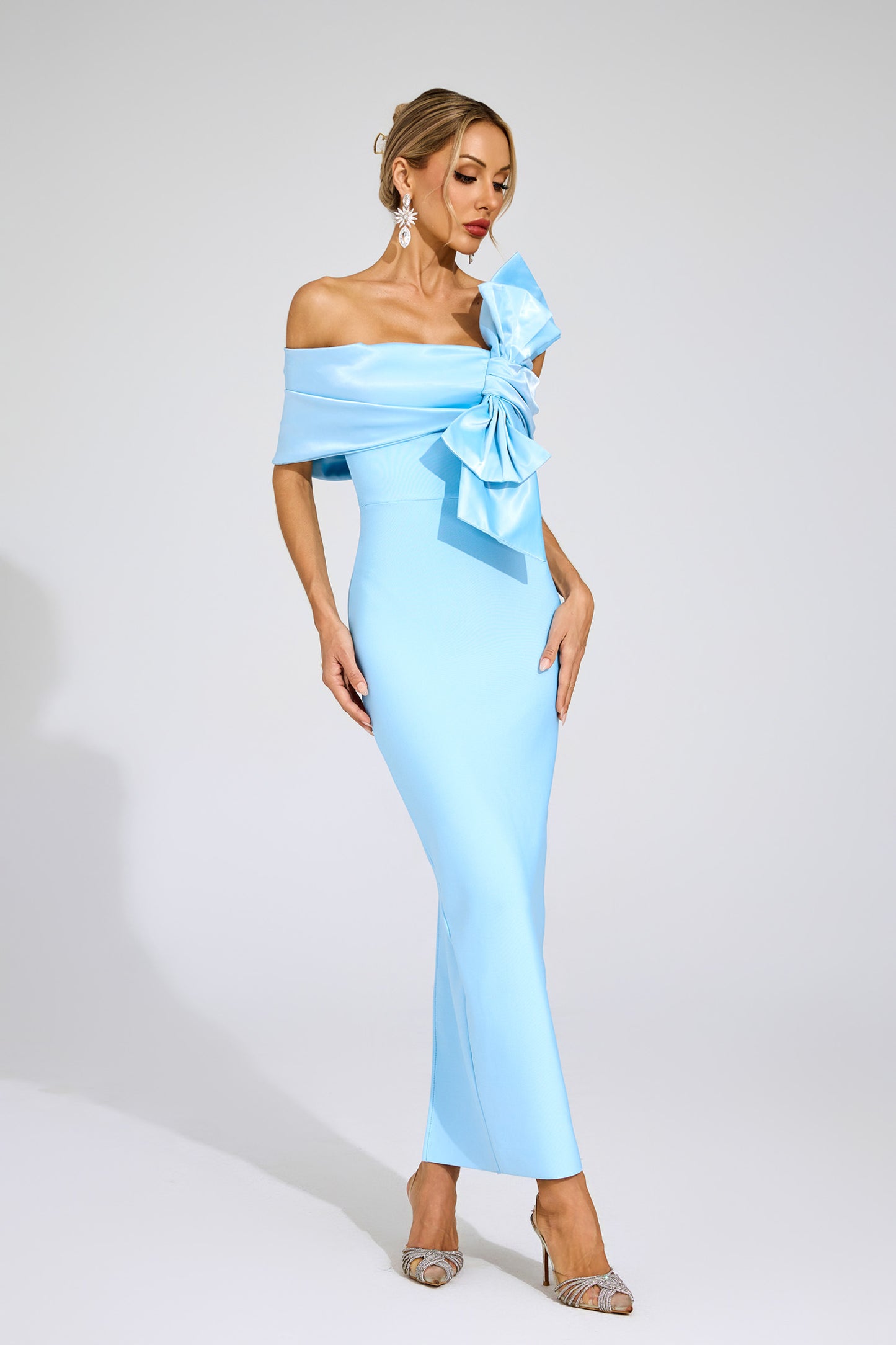 Jaelyra Bow Tie Bandage Maxi Dress In Blue