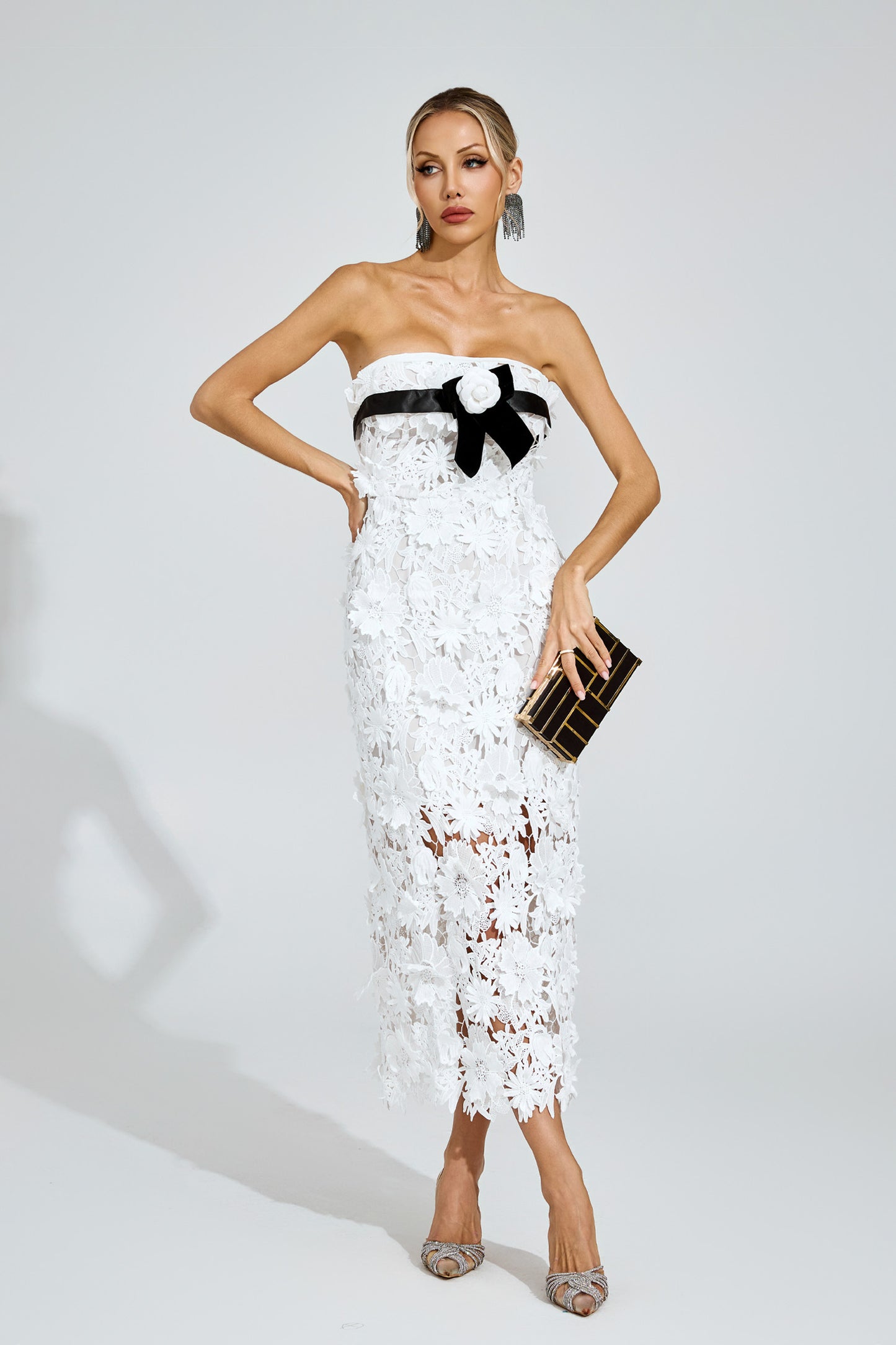 Dyzor Floral Lace Midi Dress In White
