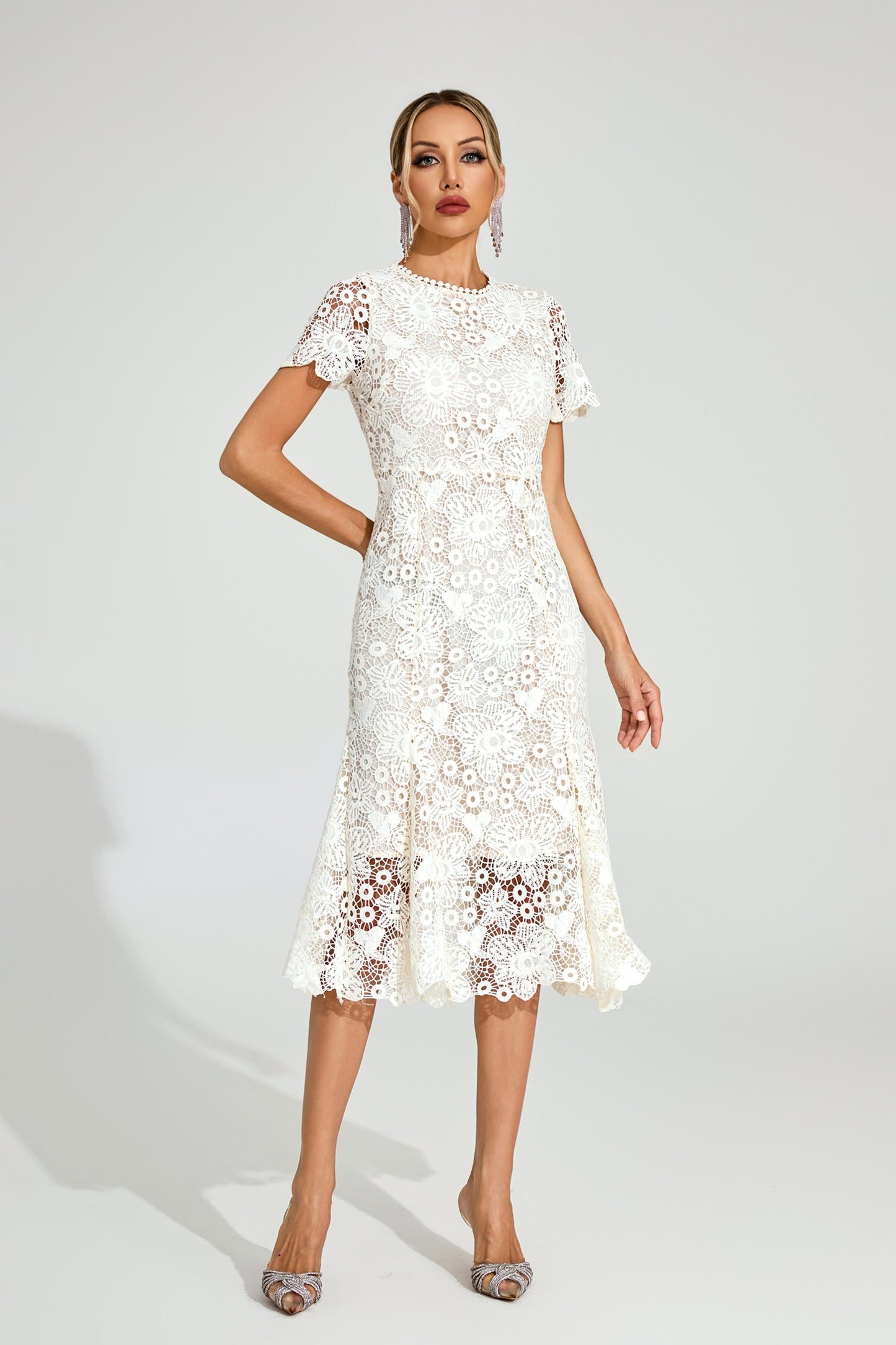 Daldris Lace Mermaid Dress In Apricot