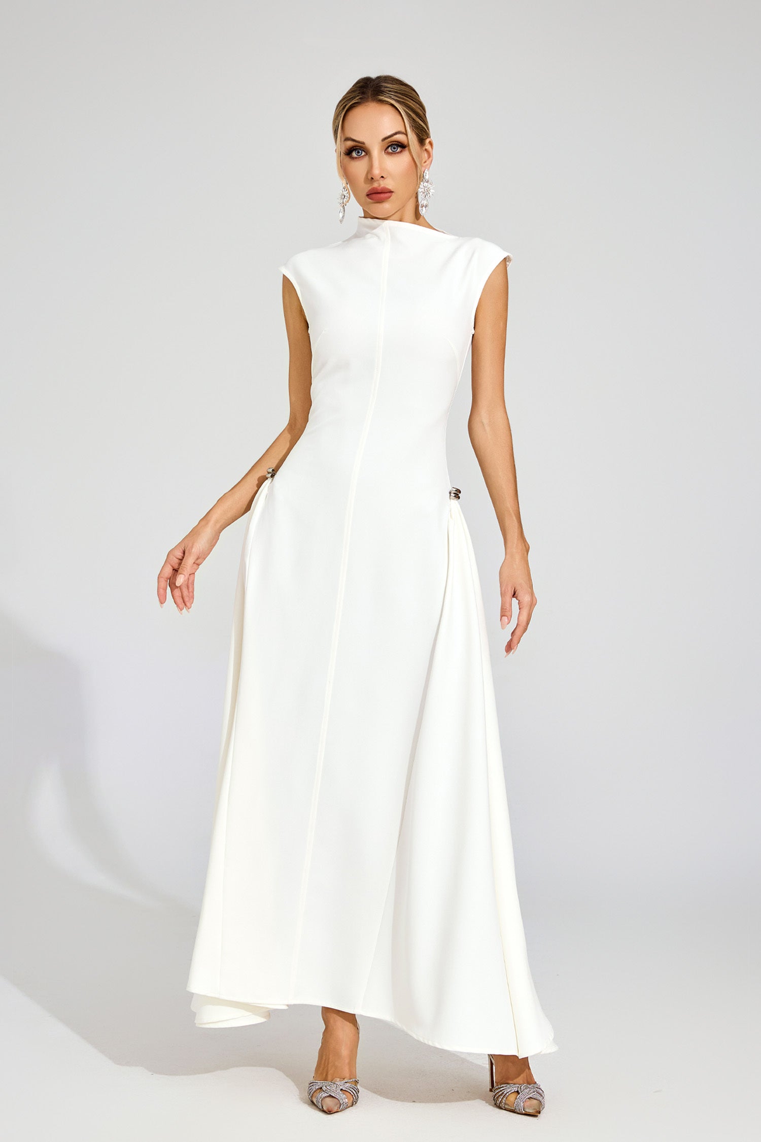 Quintus Sleeveless Irregular Hem Maxi Dress In White