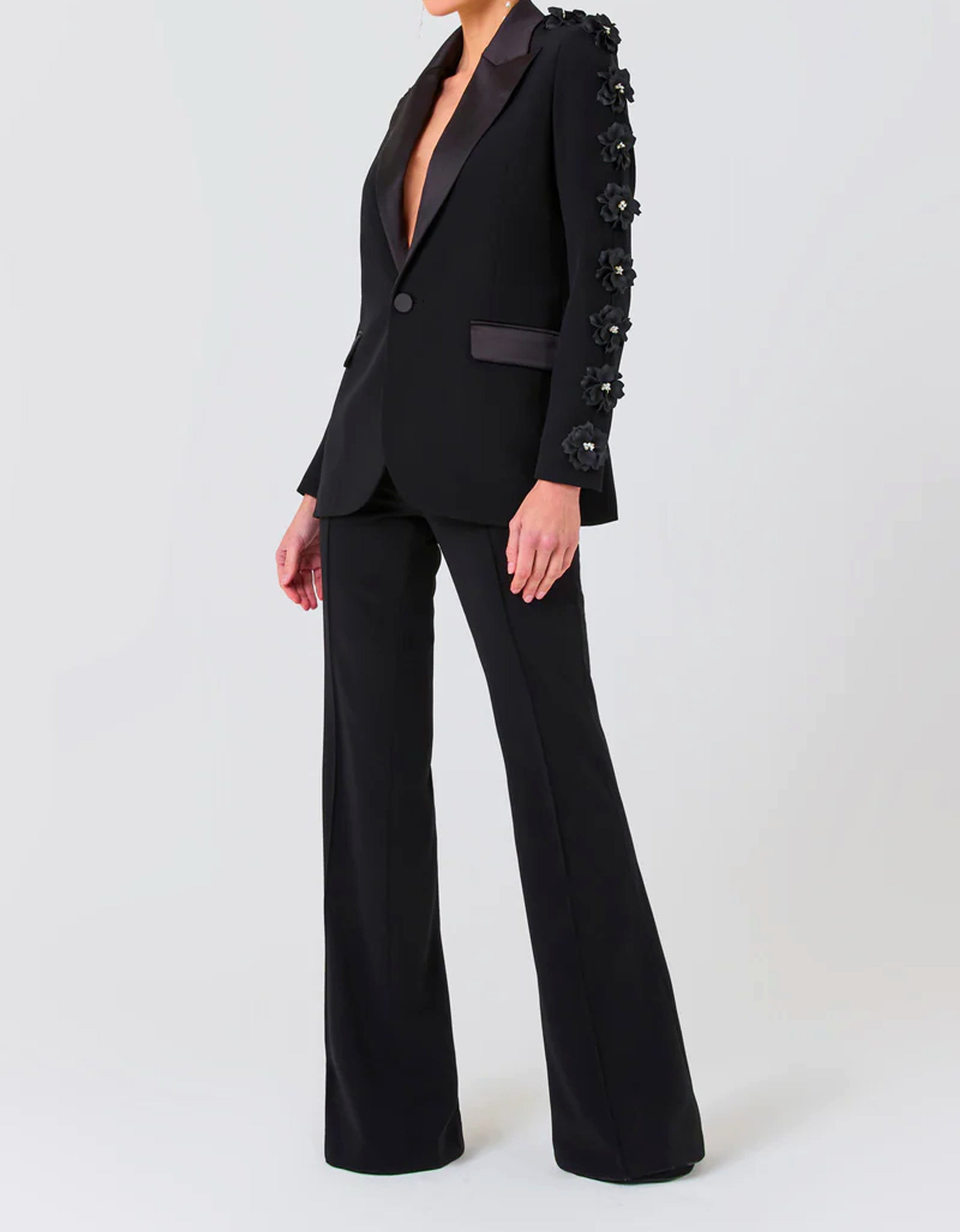 Kalena Long Sleeve Floral Detail Suit In Black