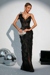Texelle Lace Maxi Dress In Black