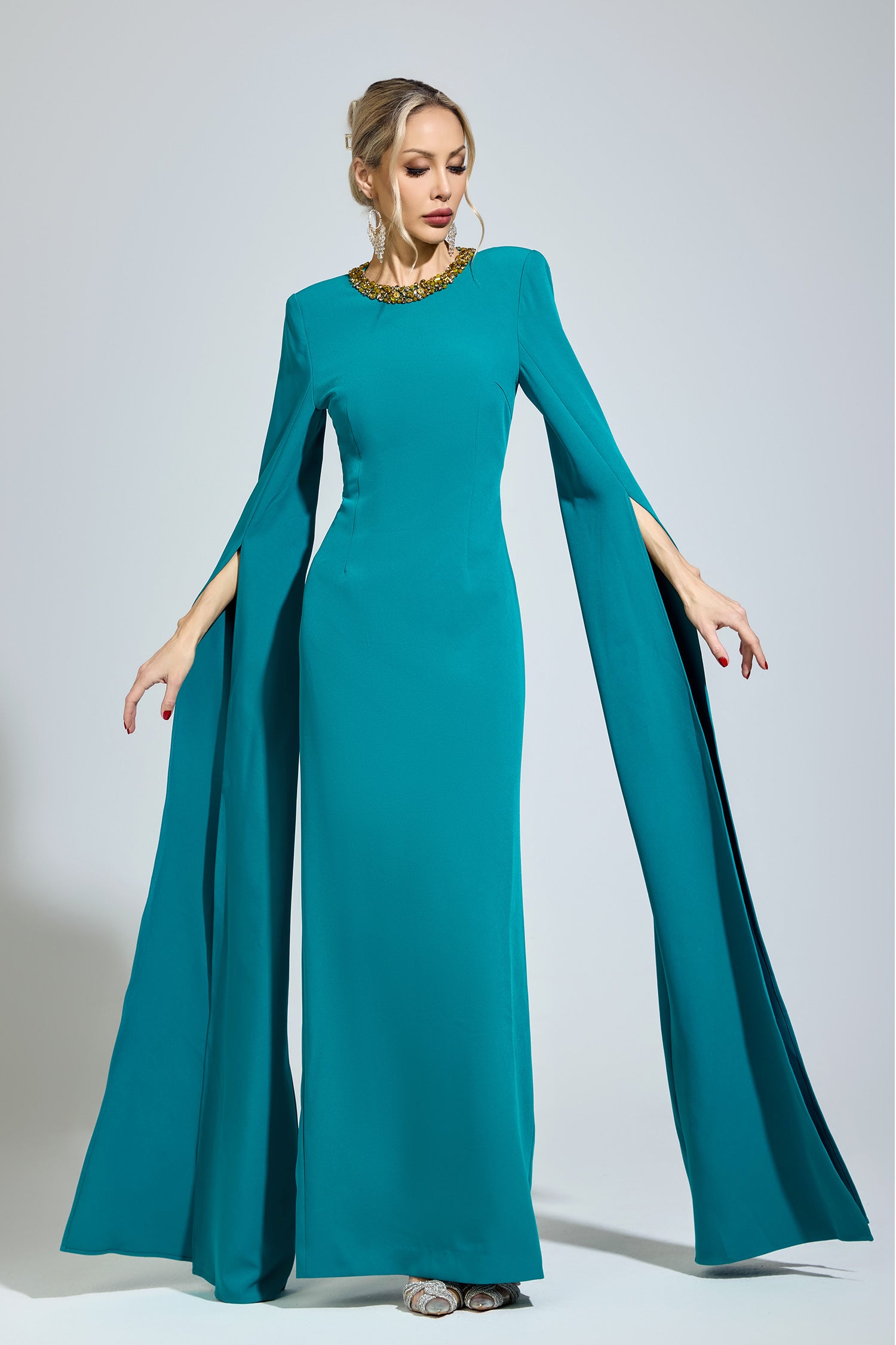Ovarion Green Dragging Sleeve Maxi Dress