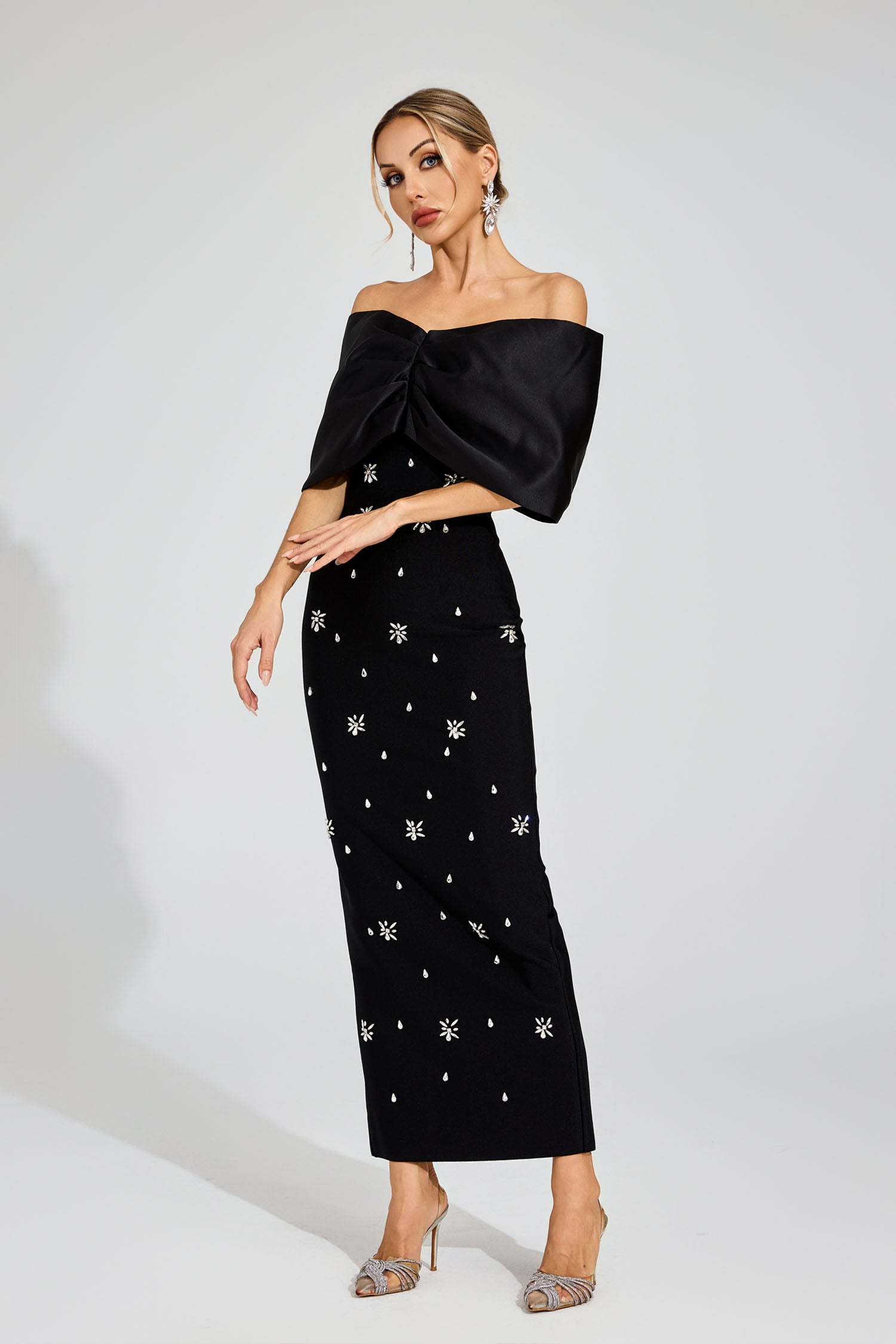 Eryndra Diamond Bandage Maxi Dress In Black