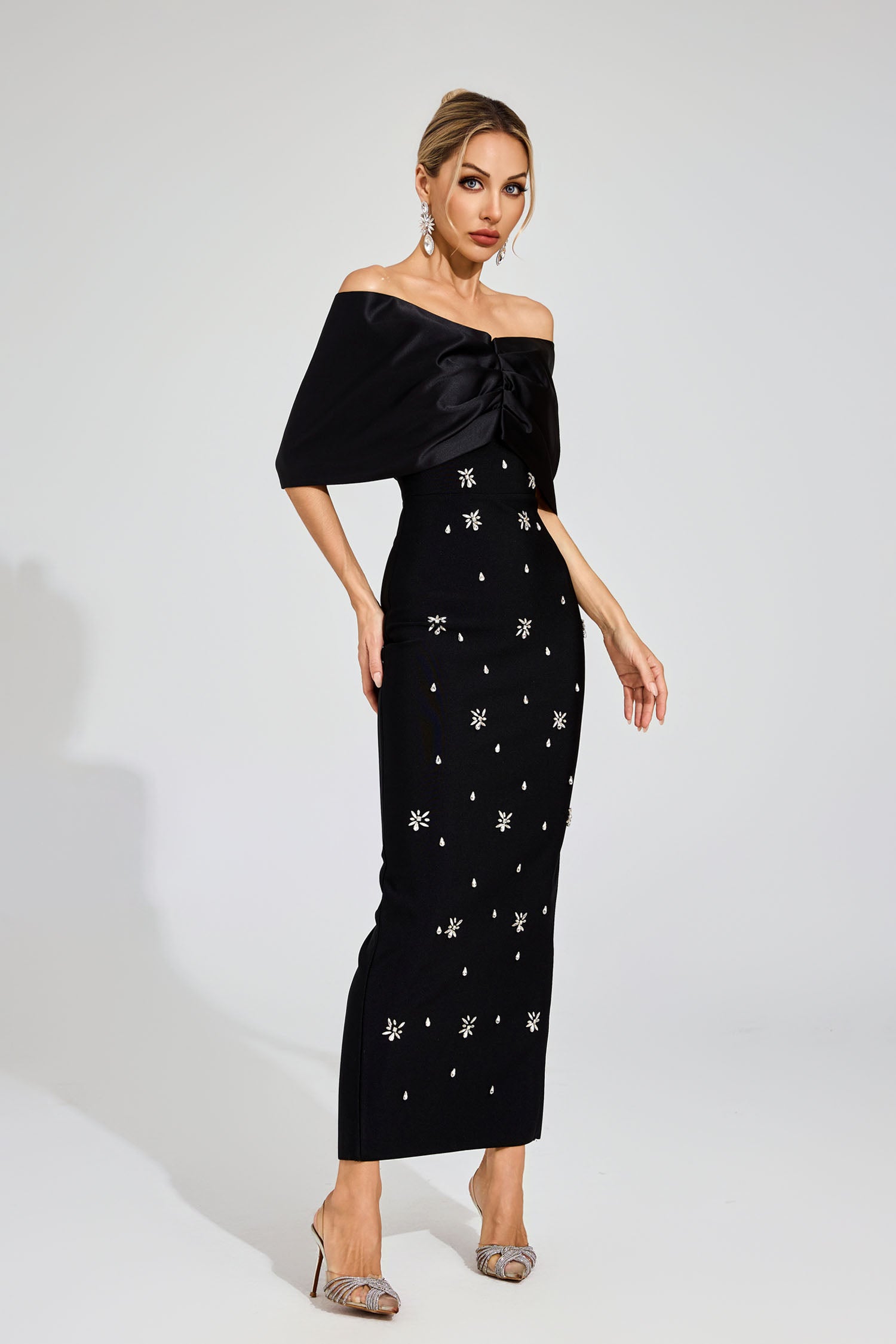 Eryndra Diamond Bandage Maxi Dress In Black