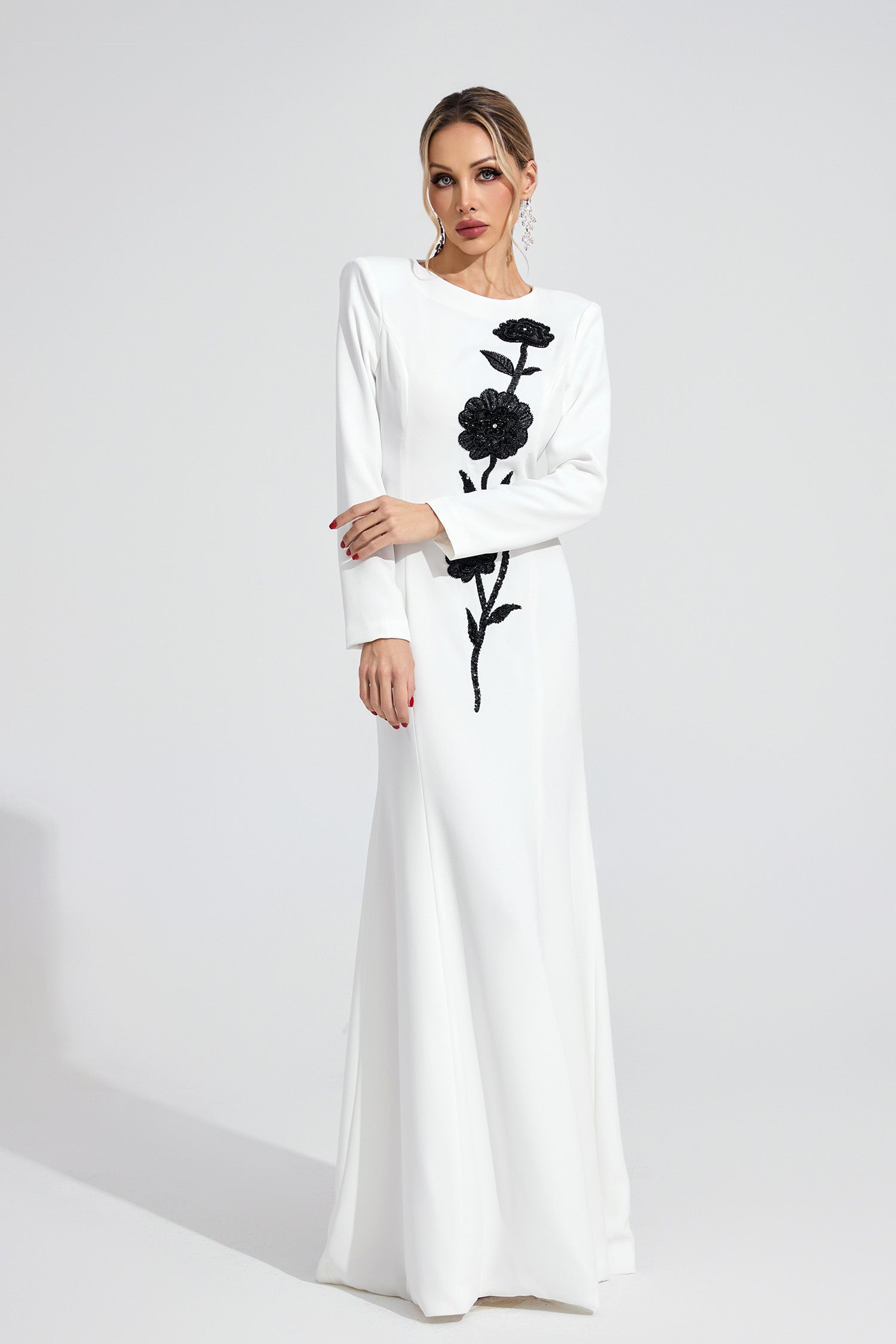 Wyverion White Diamond Maxi Dress