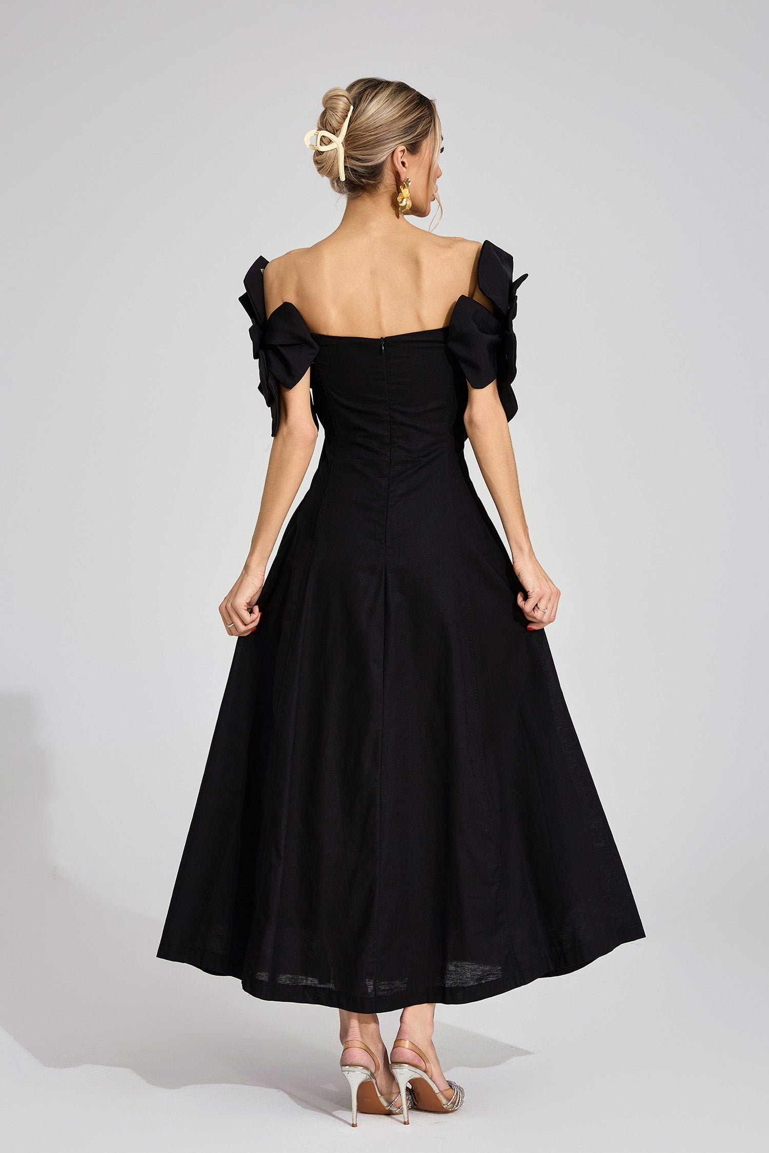 Seldraven Black Floral Maxi Dress