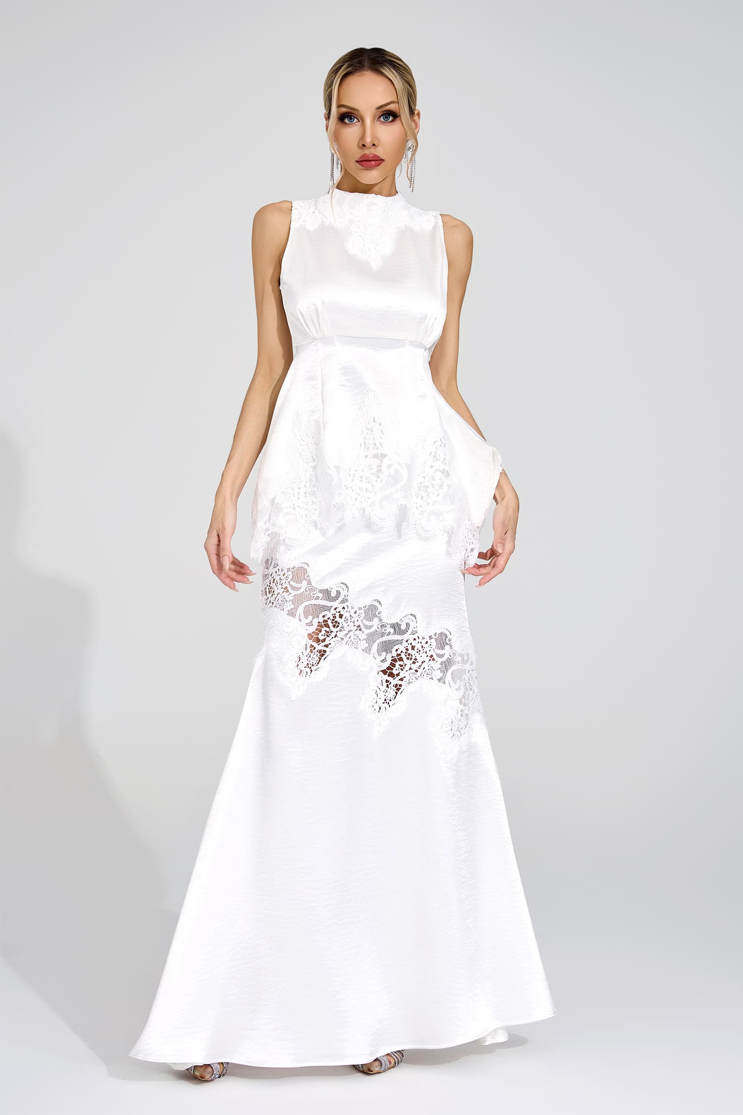Hyvarix White Two-Piece Set