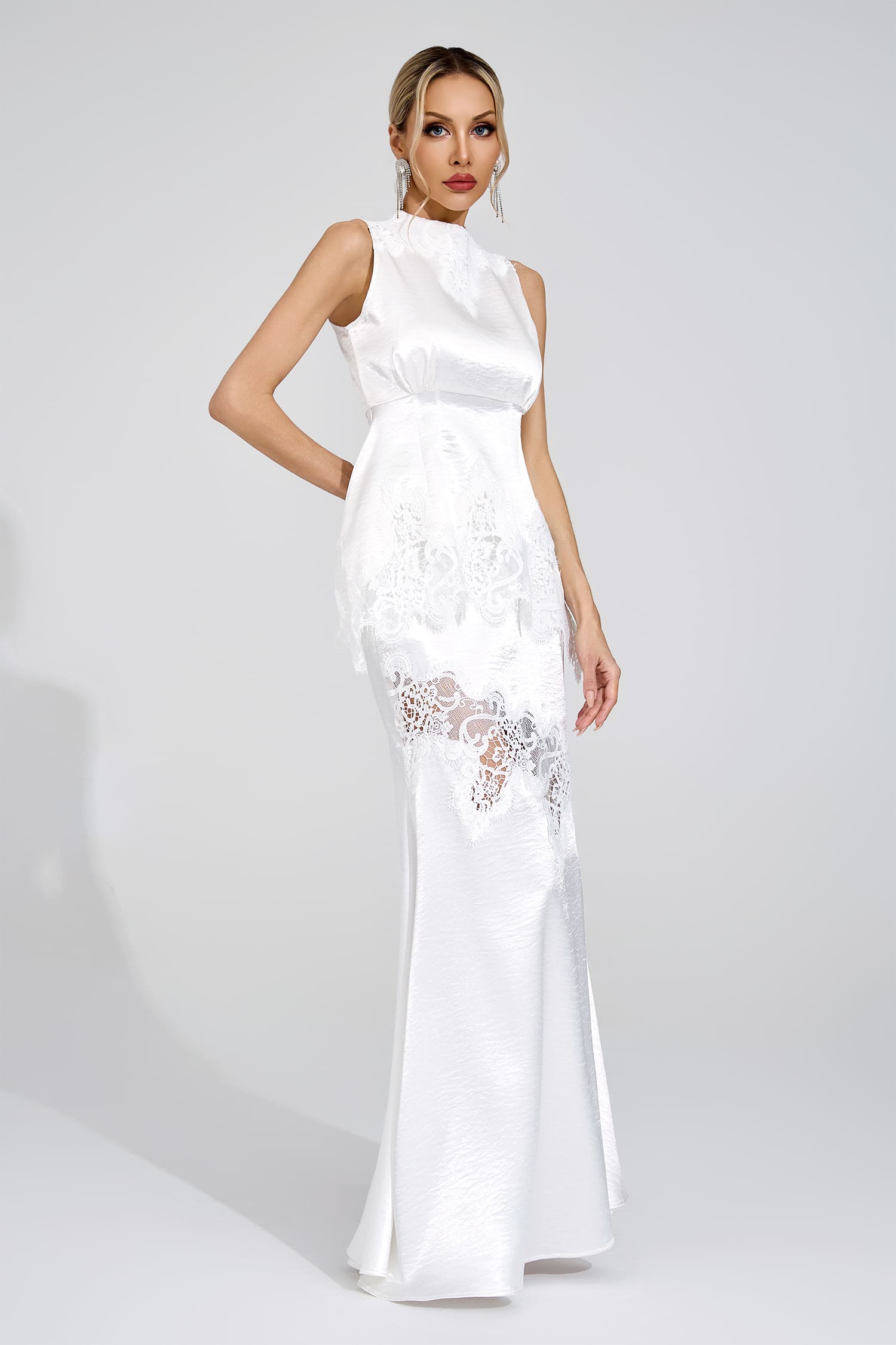 Hyvarix White Two-Piece Set