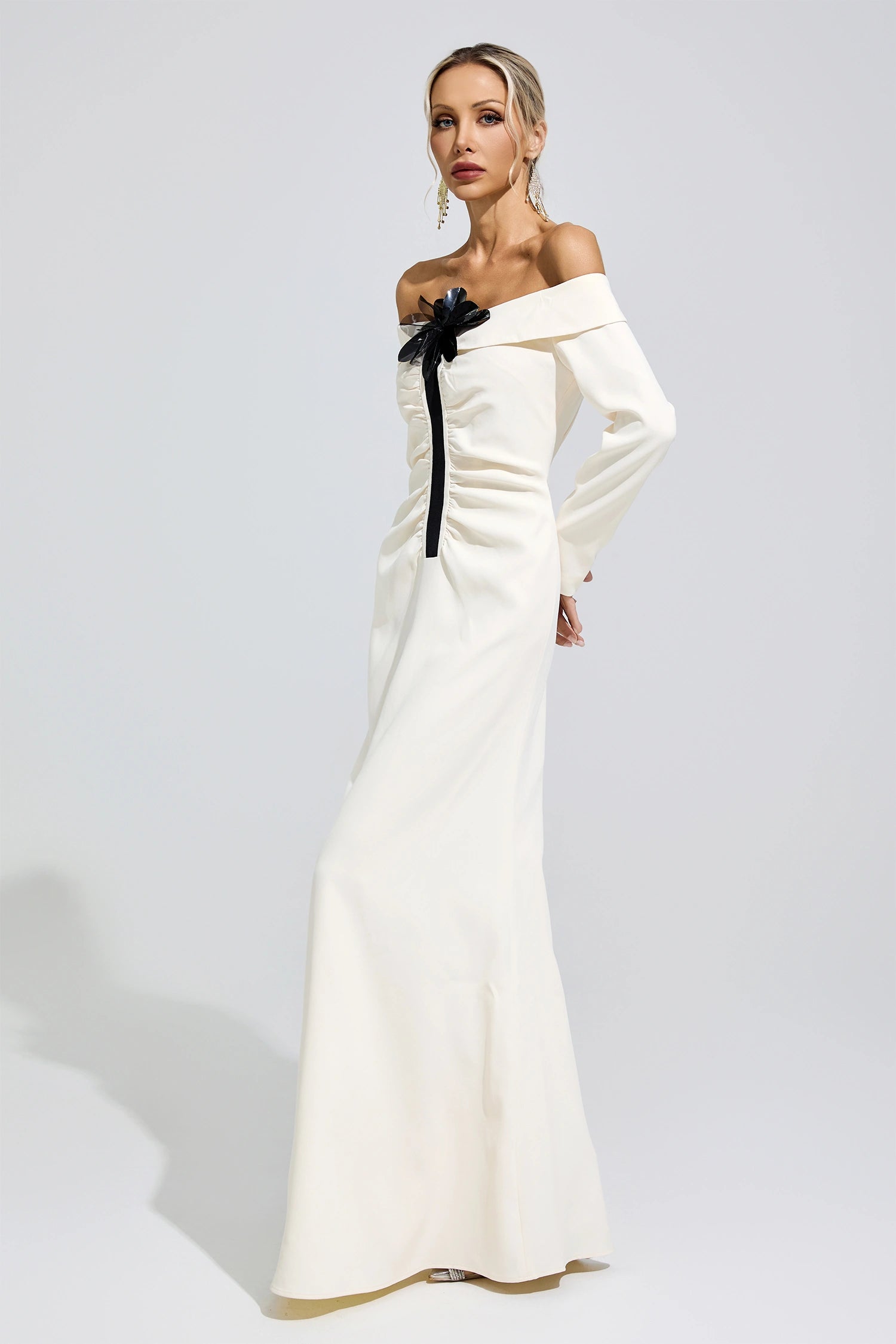 Kryndel White Off Shoulder Flower Maxi Dress