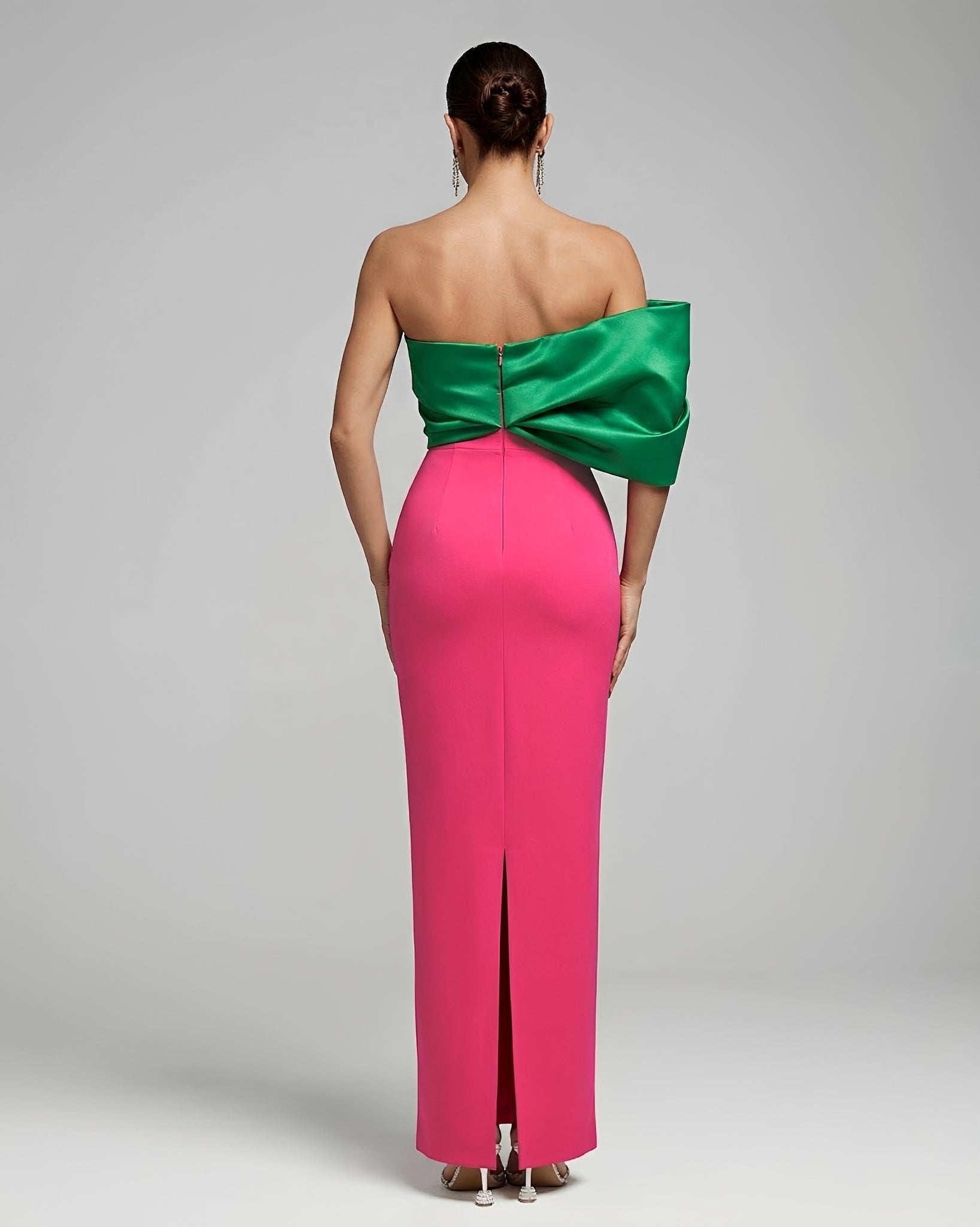 Dorevin Contrast-Color Pleated Maxi Dress