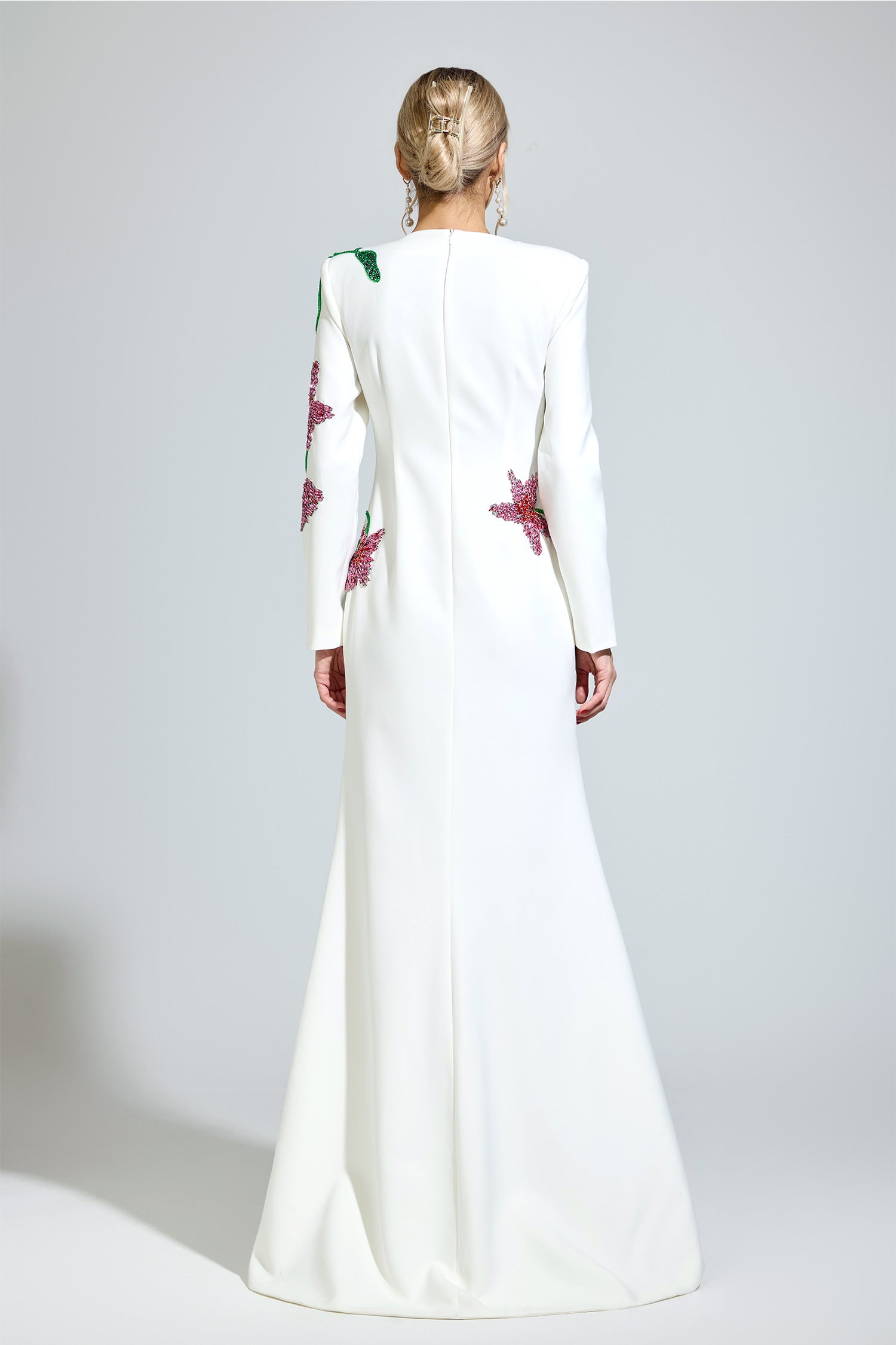 Aerthion White Floral Maxi Dress