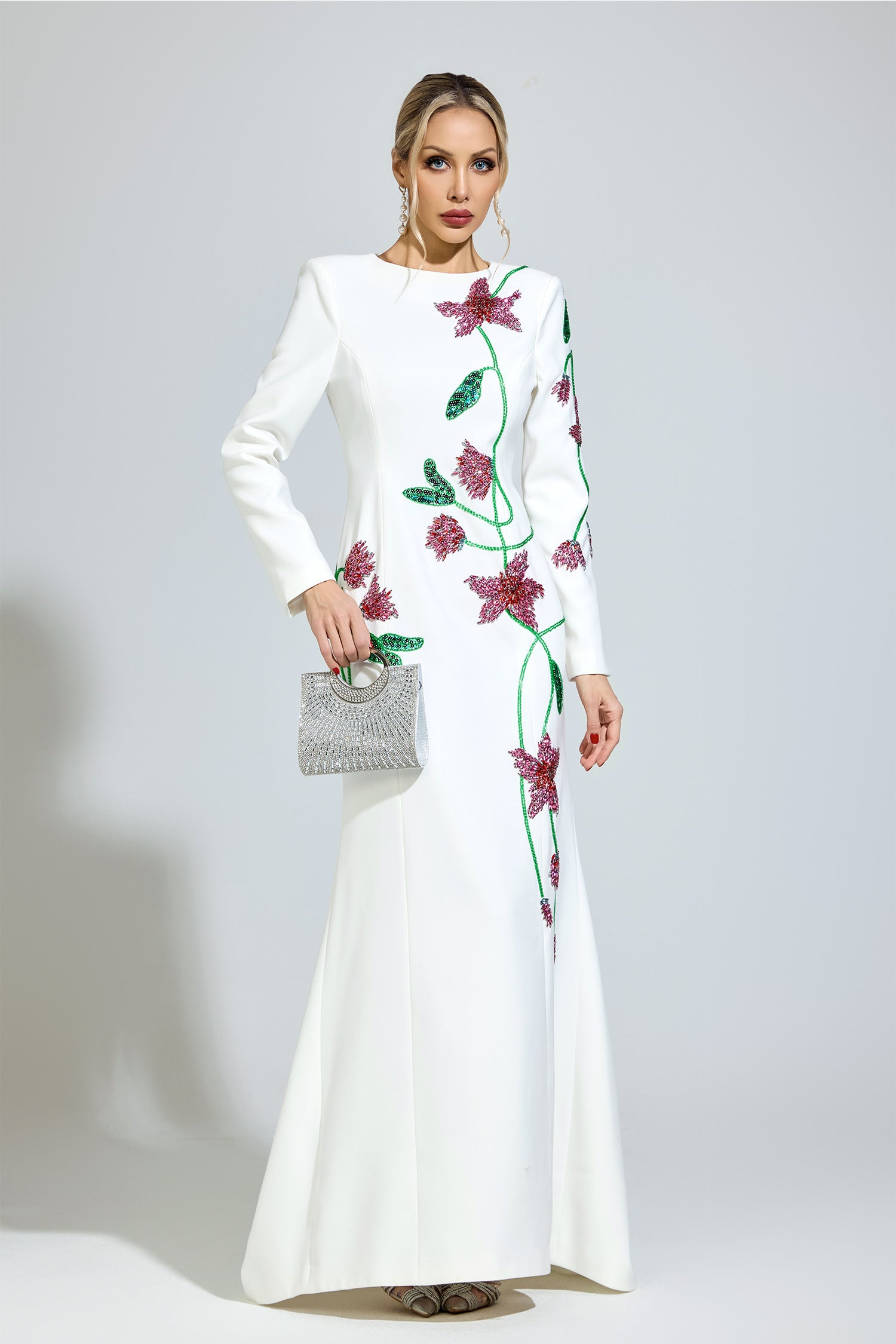Aerthion White Floral Maxi Dress
