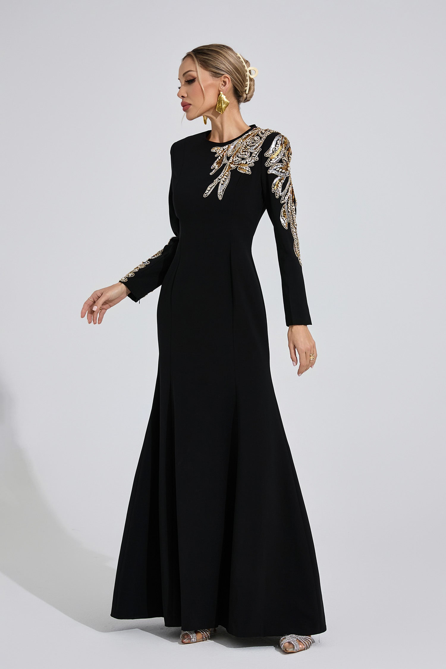 Finnegan Elegant Maxi Dress In Black