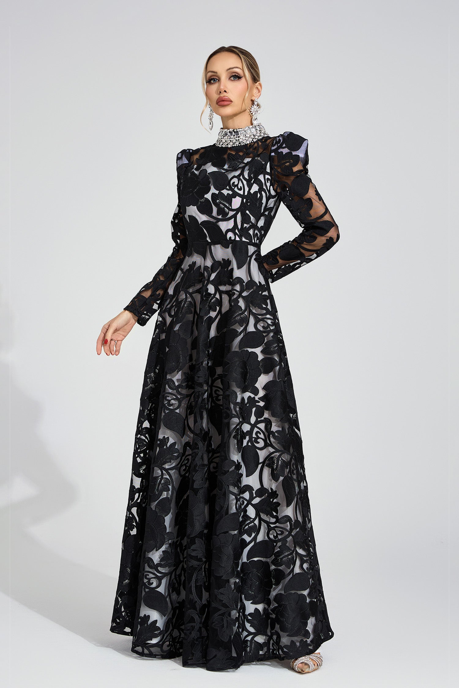 Cyraveth Black Diamond Maxi Dress