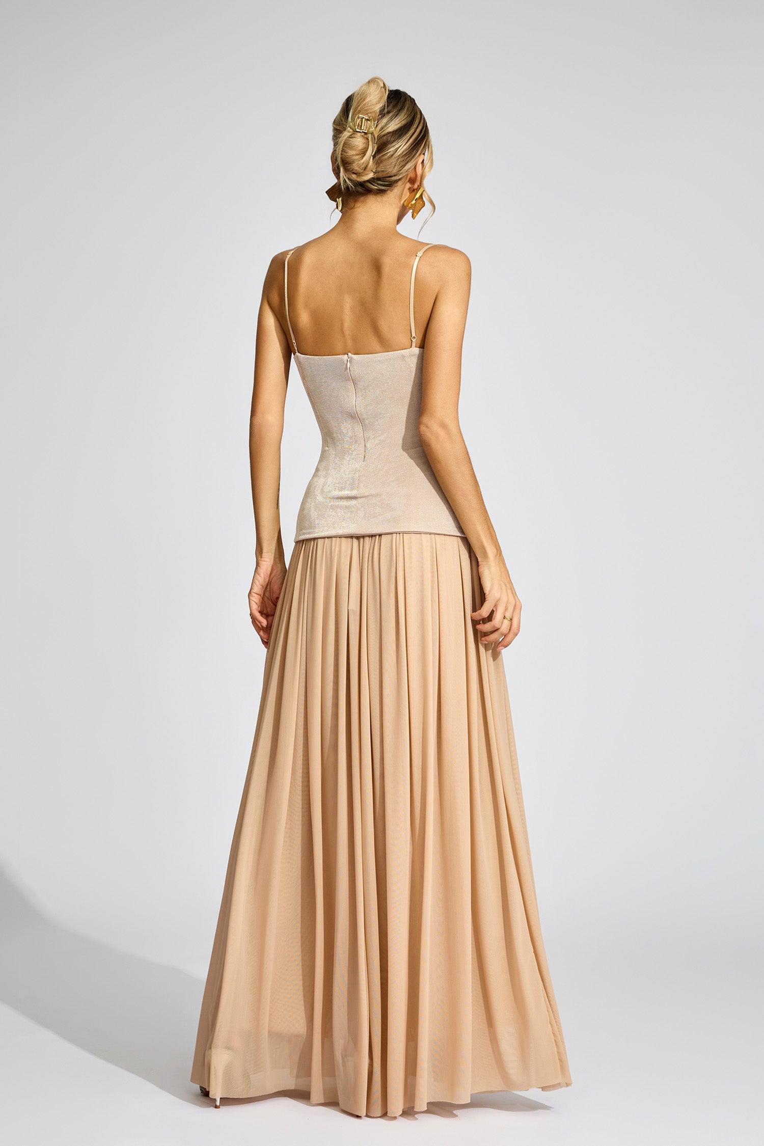 Feldrin Ruched Suspender Set In Beige