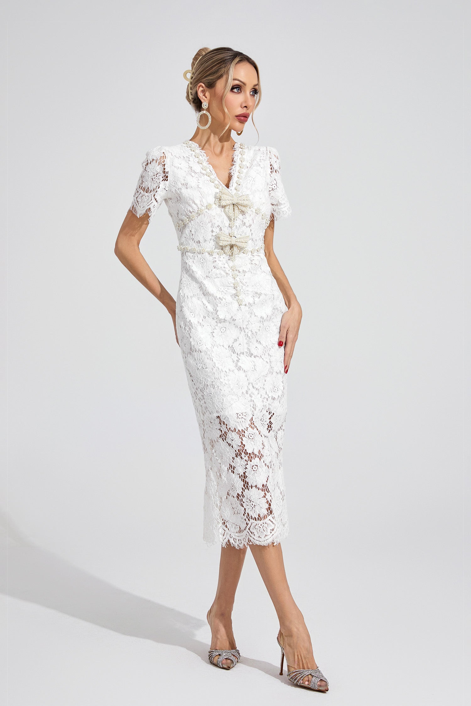 Vaendrix Ivory Lace Maxi Dress
