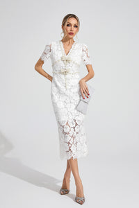 Vaendrix Ivory Lace Maxi Dress