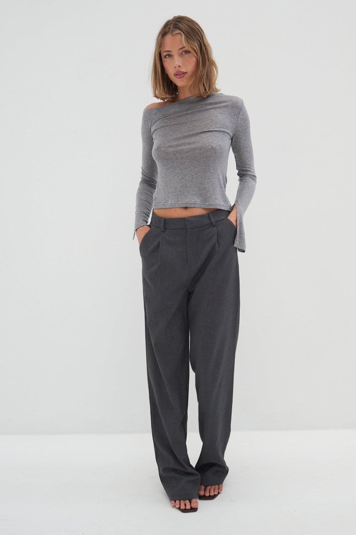 Alvona Top In Grey