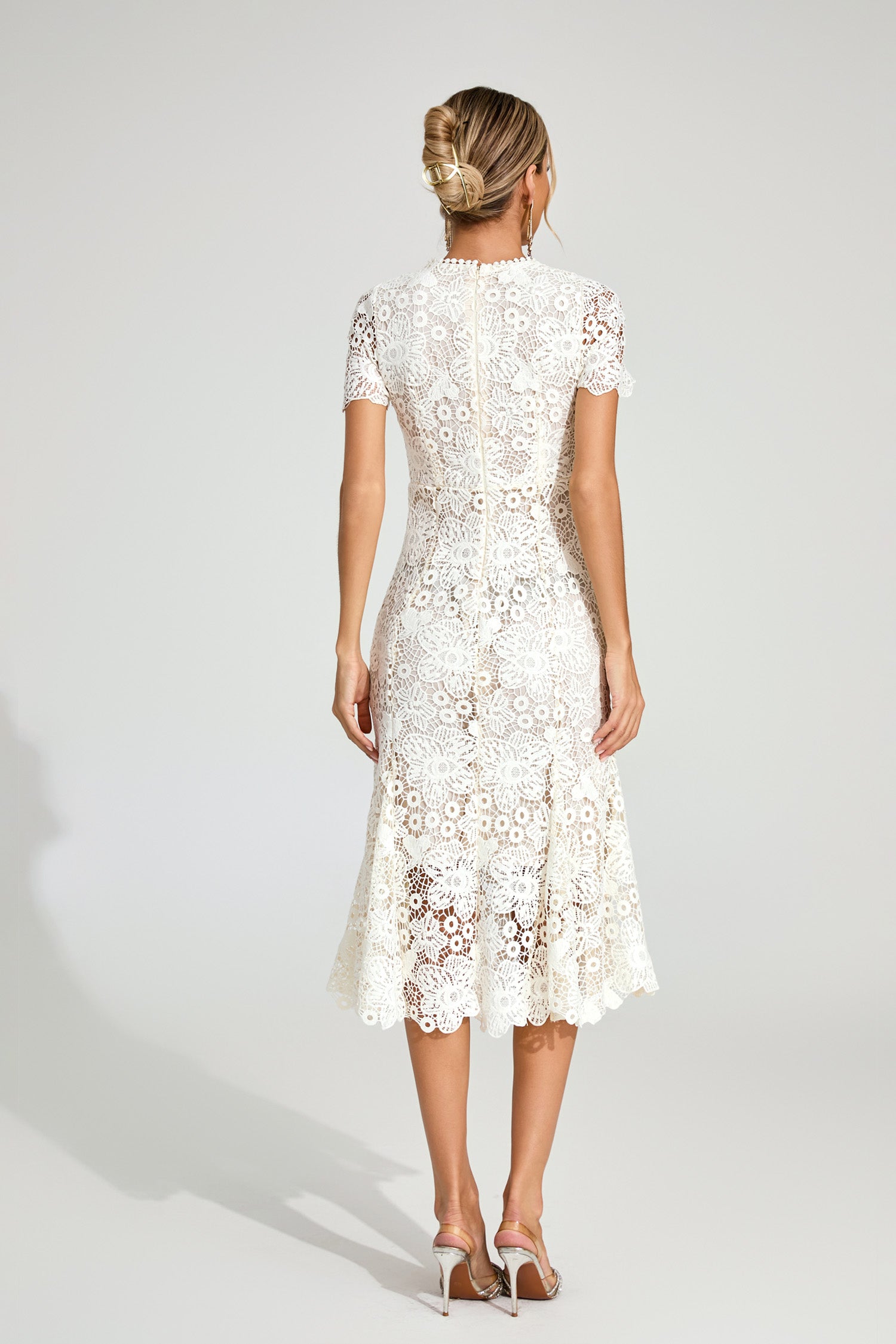 Daldris Lace Mermaid Dress In Apricot