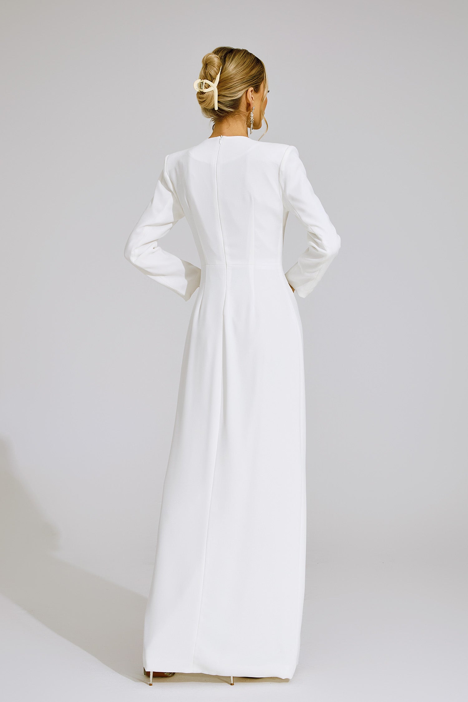 Yelvaris White Floral Maxi Dress