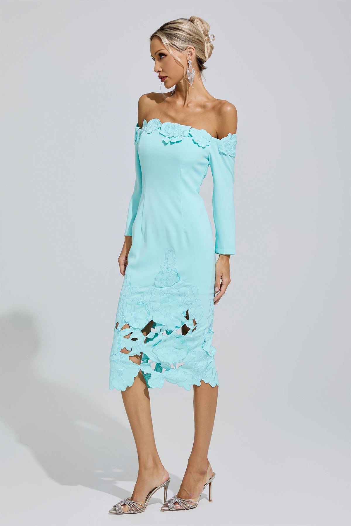 Givessa Green Off-Shoulder Embroidered Midi Dress