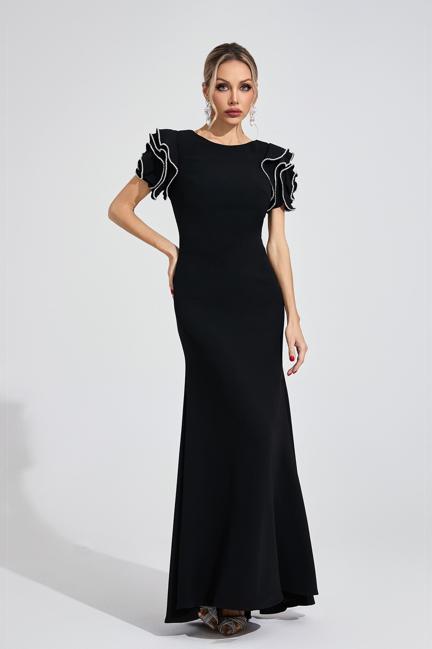 Tyvalric Black Open Back Maxi Dress