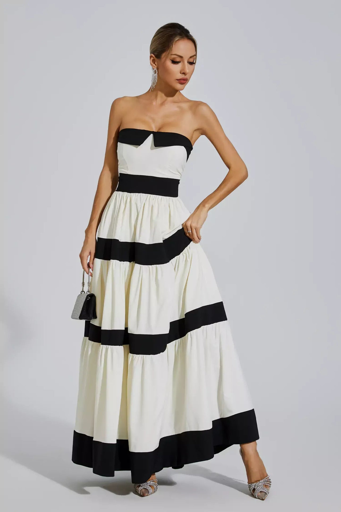 Jerryl Strapless Striped Bowknot Maxi Dress In White