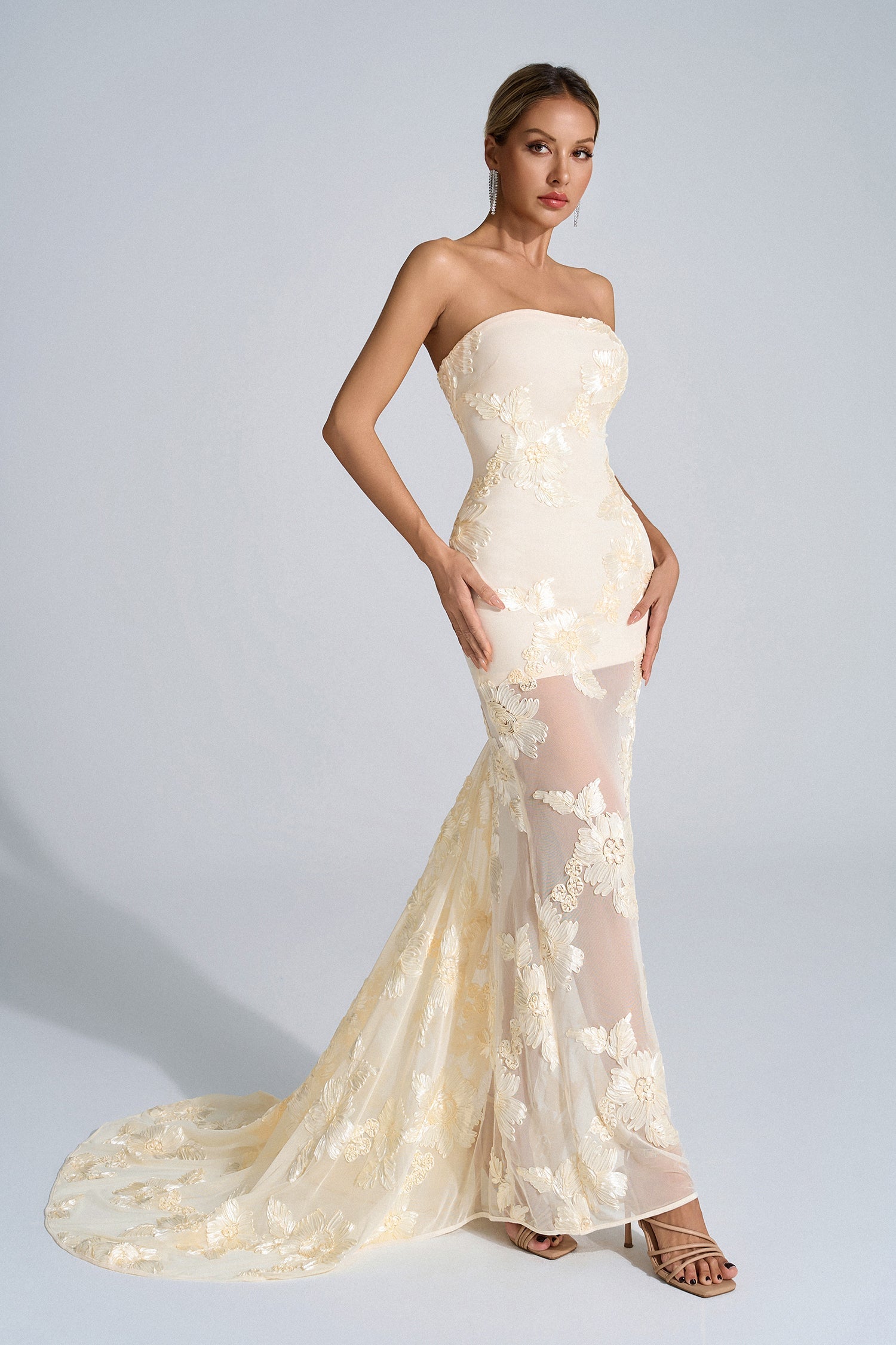 Havelock Floral Maxi Dress In Apricot