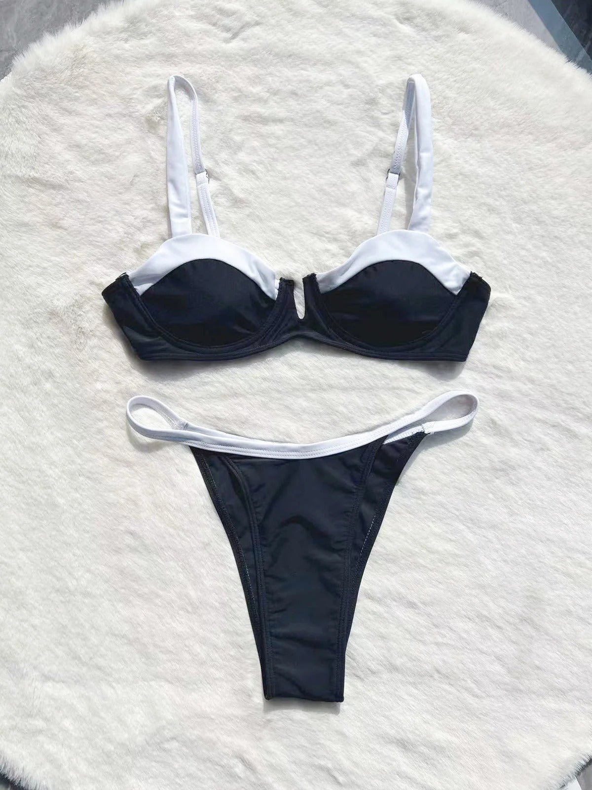 Berit Bandeau Bikini In Black