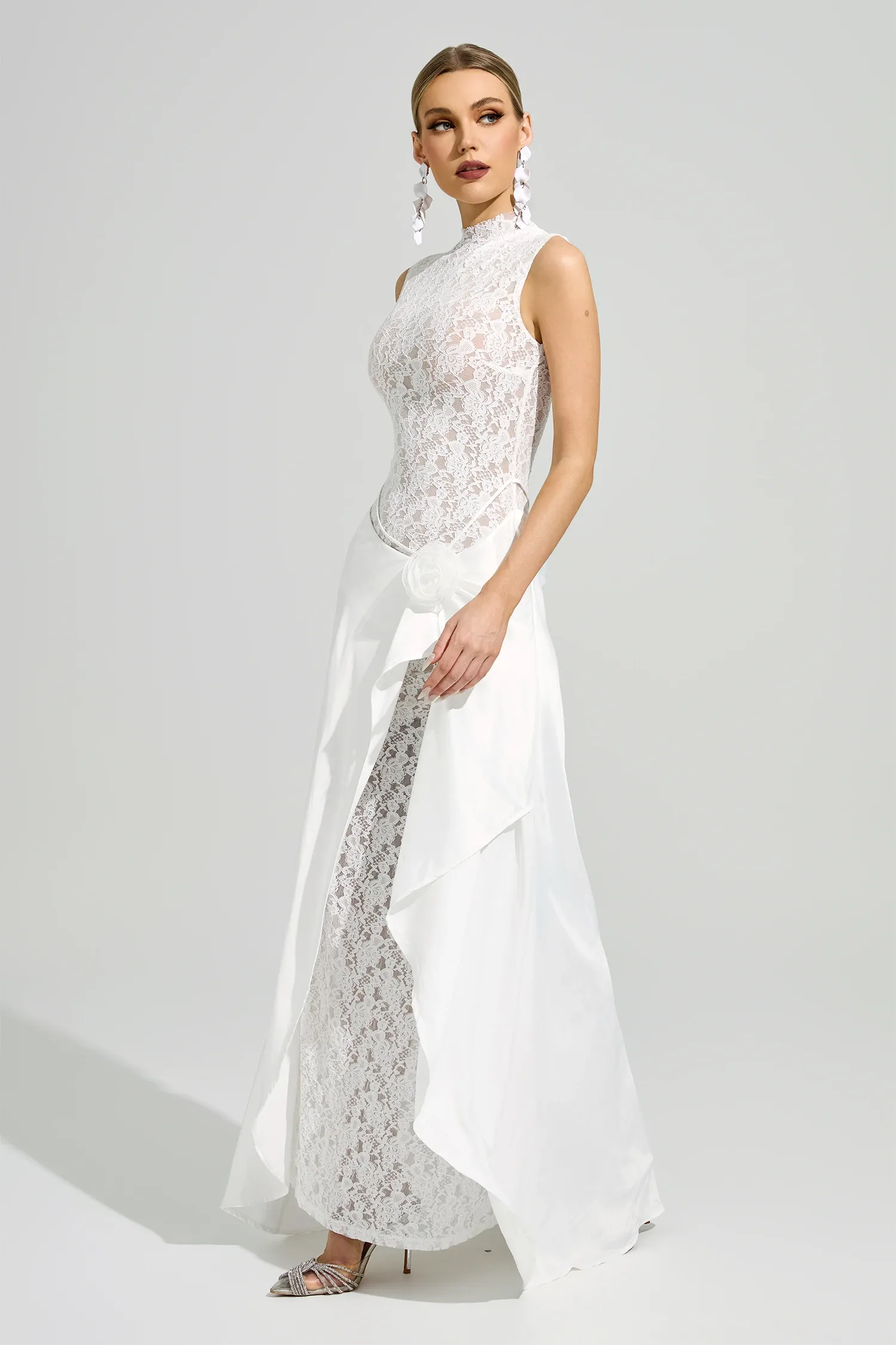 Velyxra Lace Floral Detail Maxi Dress In White