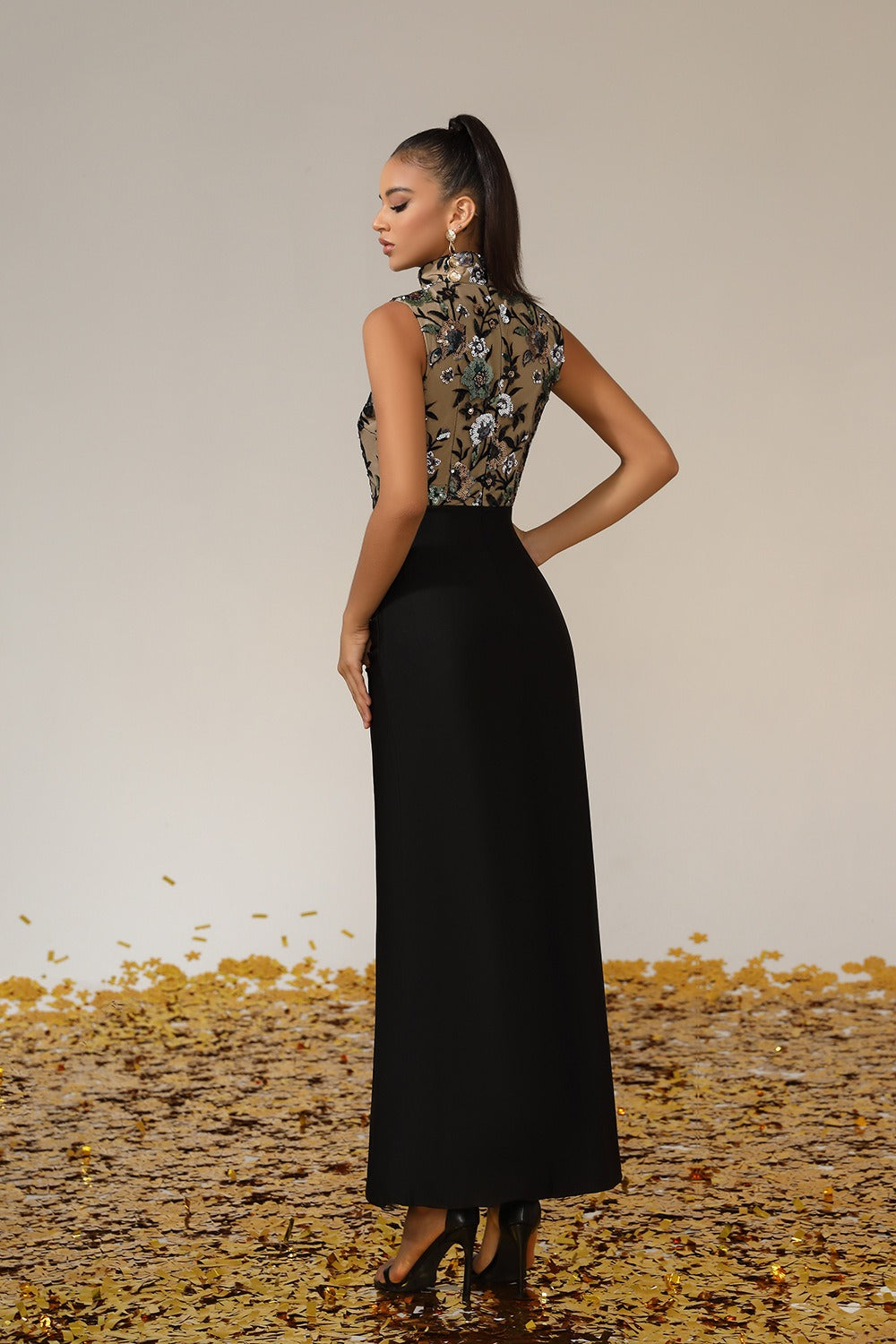 Ailbern Floral Embroidered Maxi Dress In Black