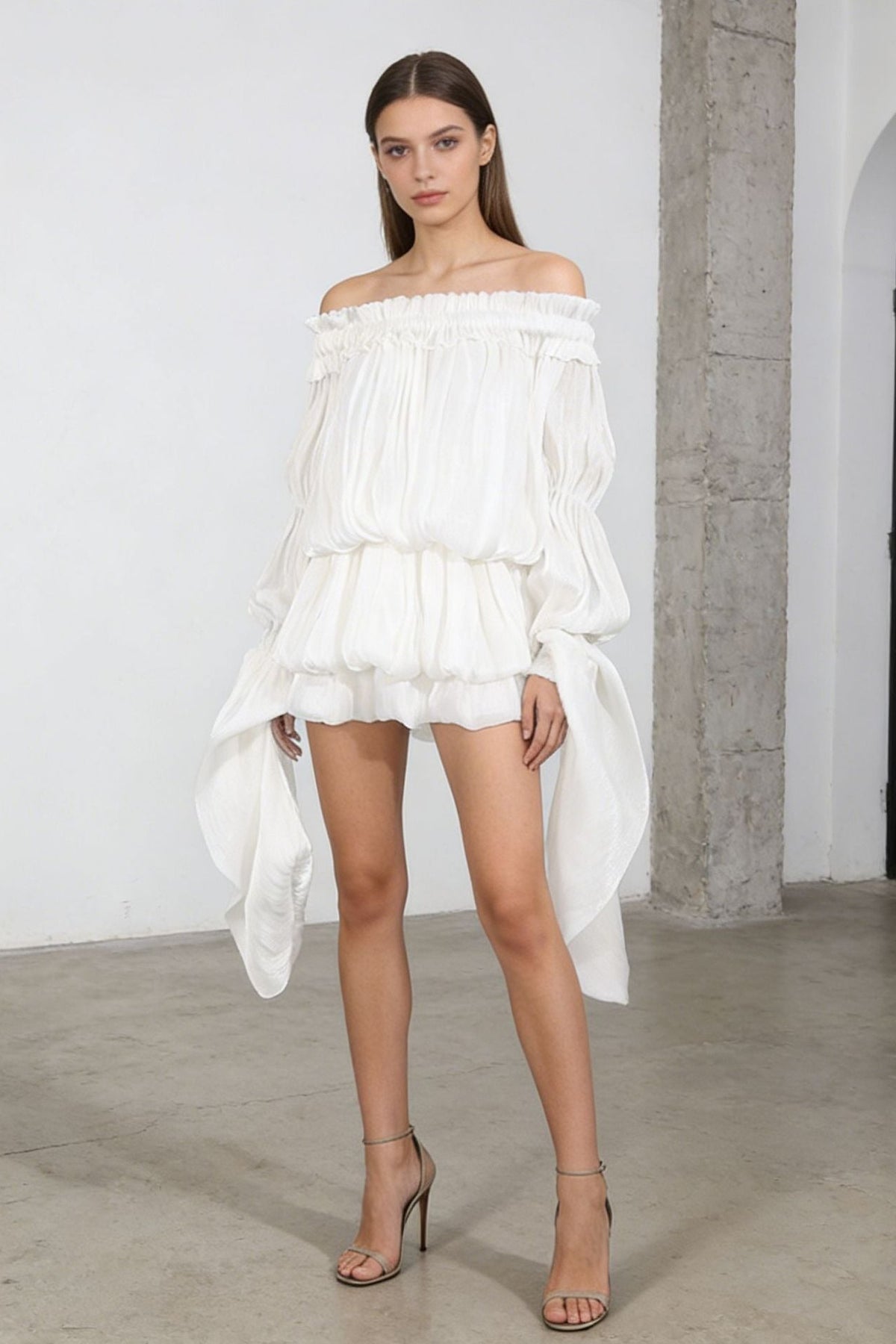 Hadeanix Long Sleeve Bardot Bubble Dress In White