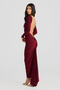 Latrisha Backless Maxi Dress In Burgundy