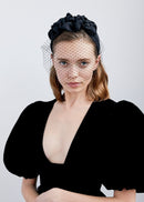 Annisa Triple Rosette With Veil In Black