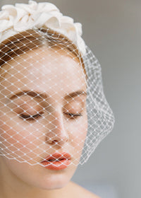 Annisa Triple Rosette With Veil In White