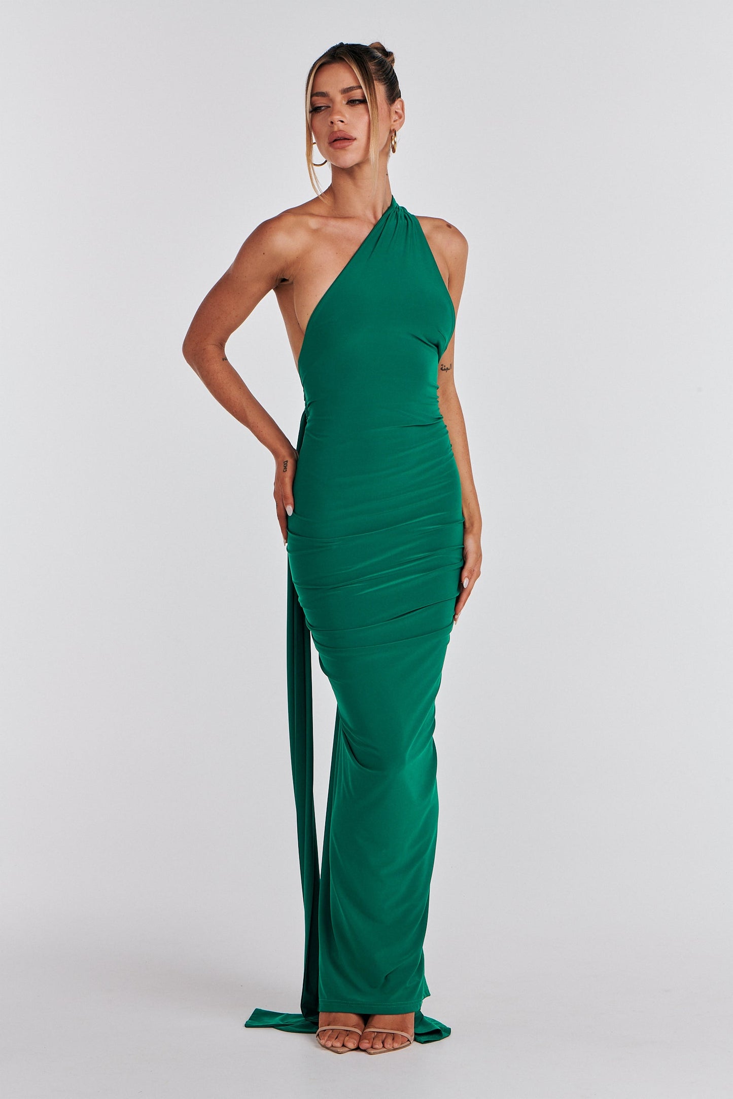 Garze Backless Maxi Dress In Emerald