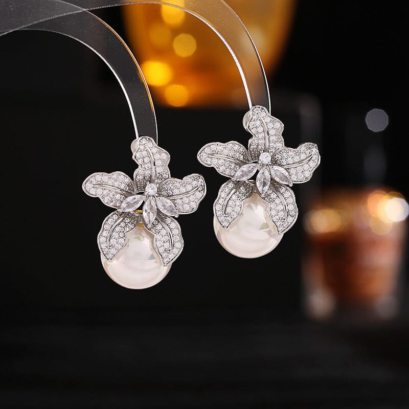 Amara Silver Pearl Earrings