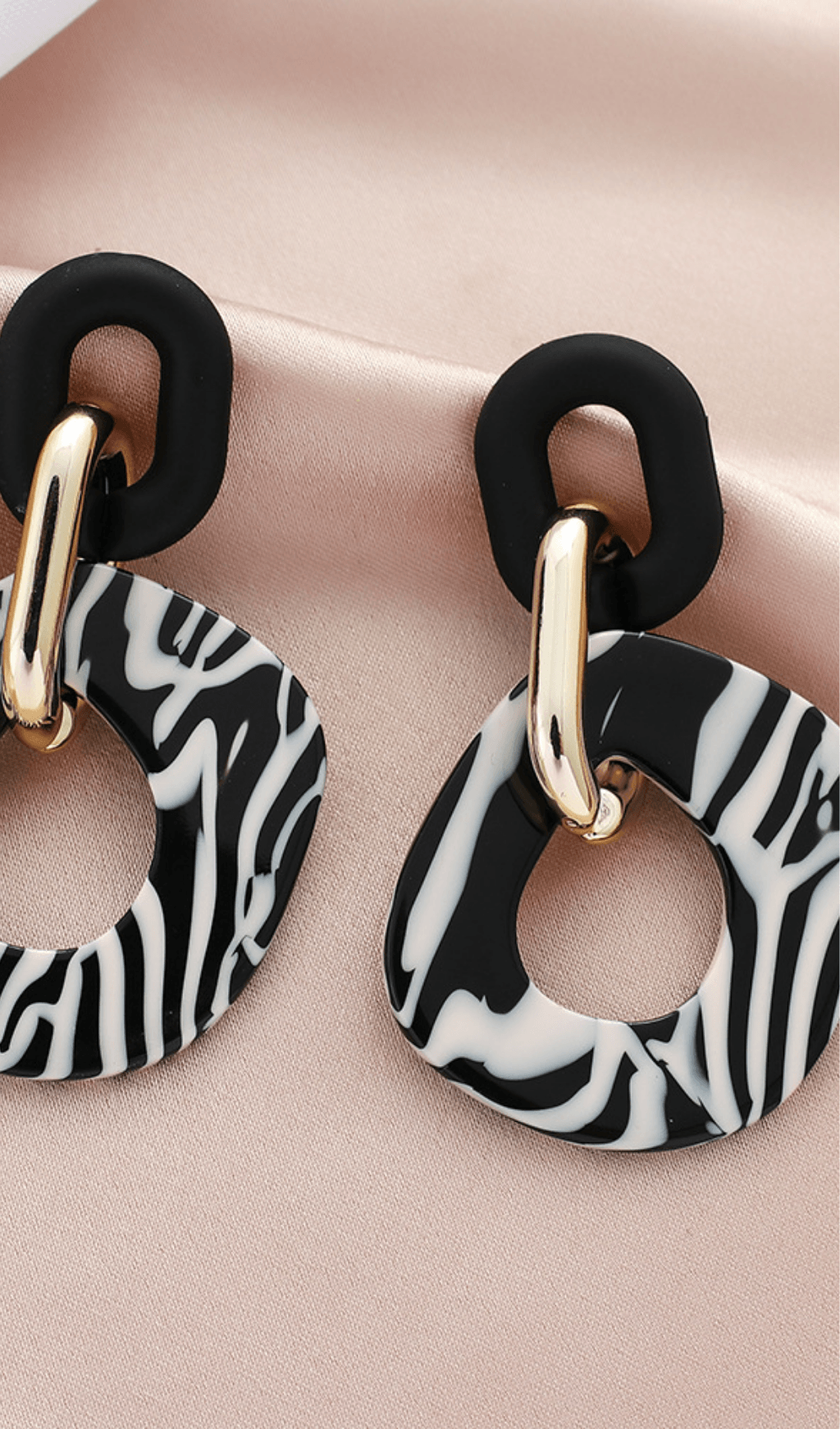Ariyah Zebra Print Earrings